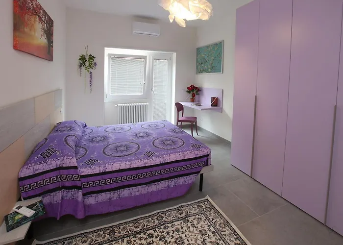Apartamento Turistico Laura *