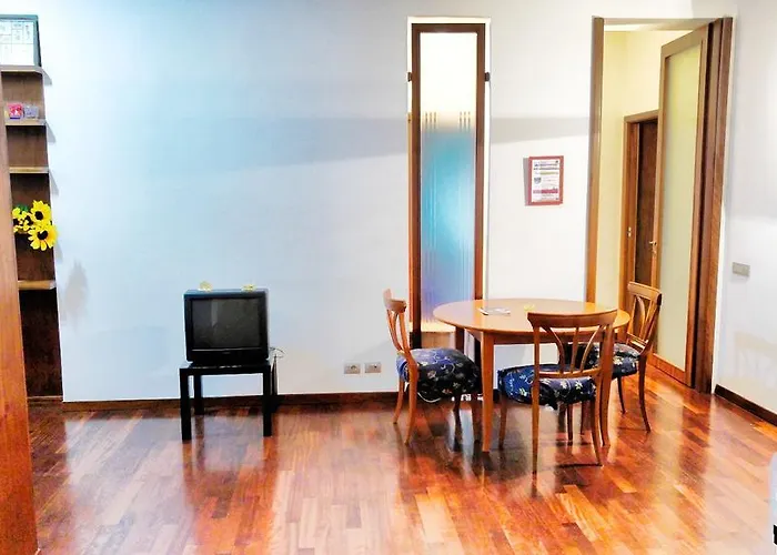 Apartamento Turistico Laura *